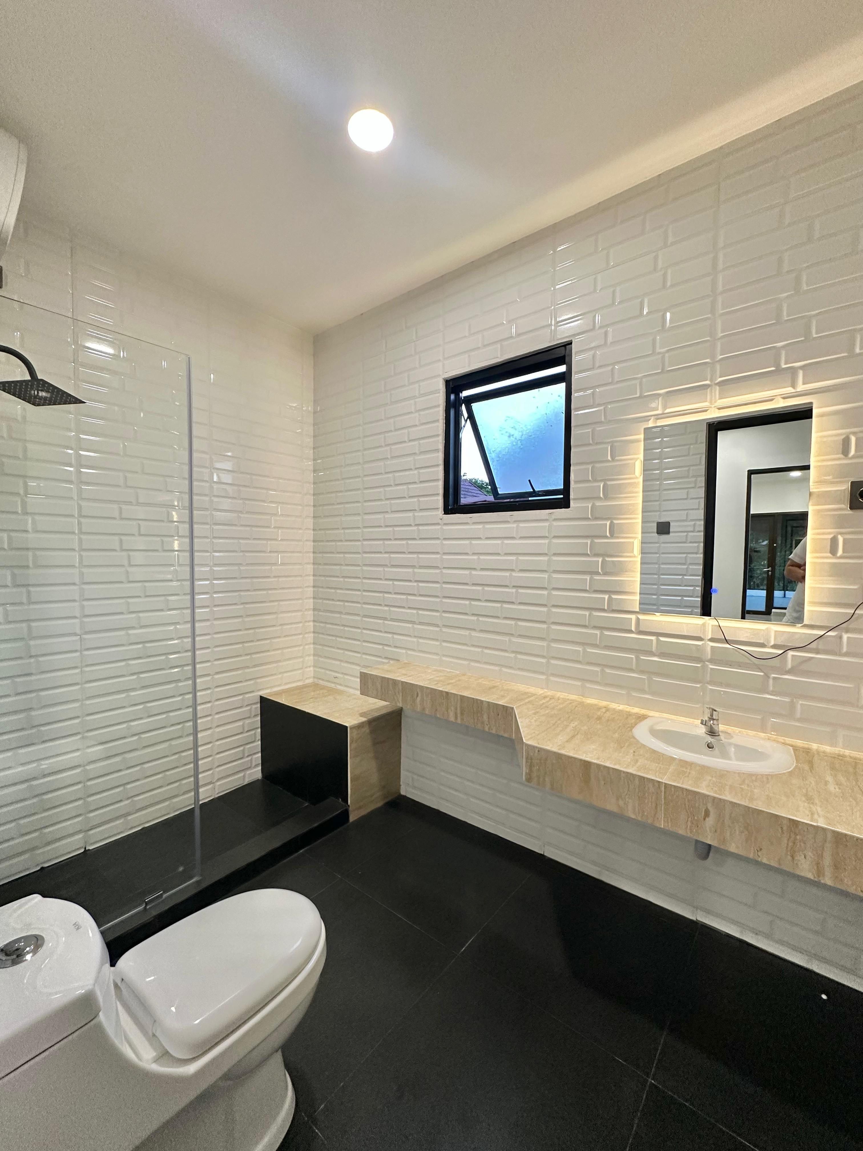 Rumah dijual di Cluster Hawaii Deltamas